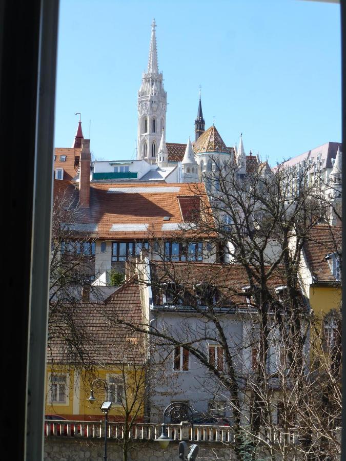 Elegant Apartment With Buda Castle View Budapest Eksteriør billede
